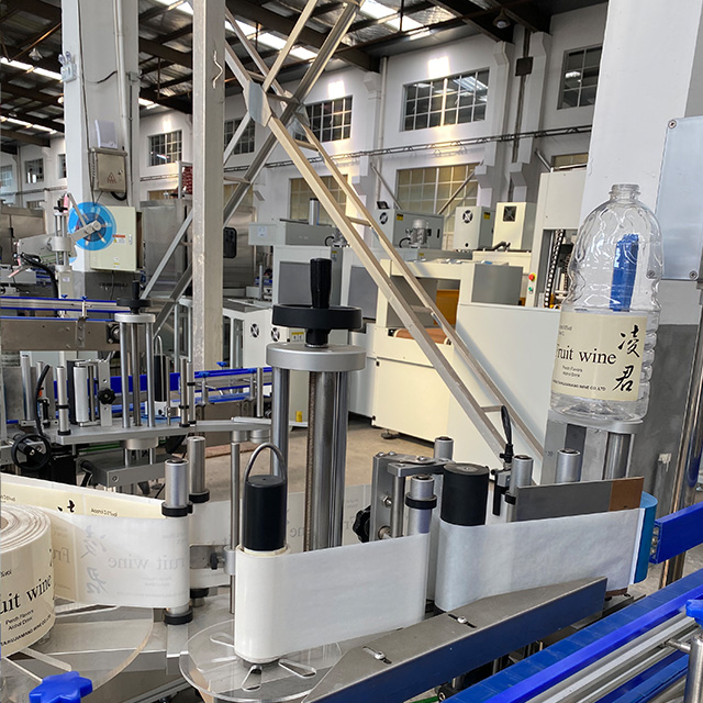 High Speed Sticker Labeling Line Single Side Label Stickers Machine